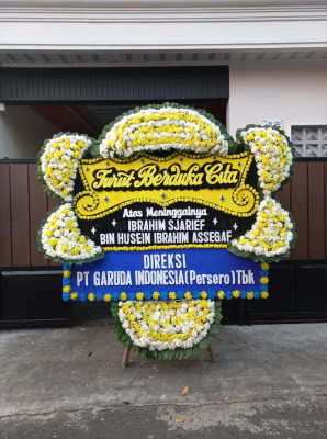 Papan Bunga Duka di Manuhing